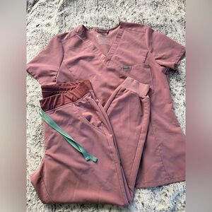 FIGS Mineral Mauve Scrub Set